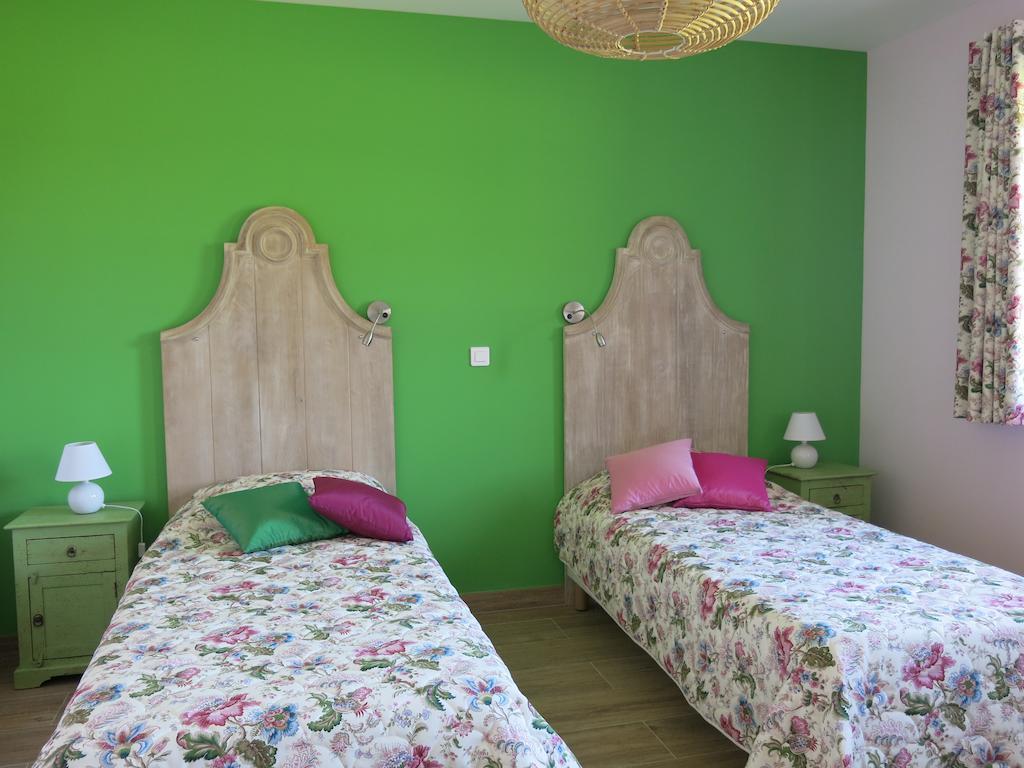 Le Parc De Crecy Bed & Breakfast Tréon Oda fotoğraf