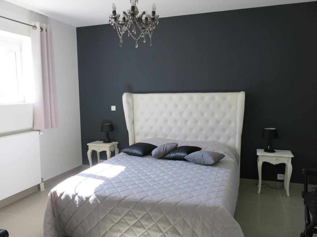 Le Parc De Crecy Bed & Breakfast Tréon Oda fotoğraf